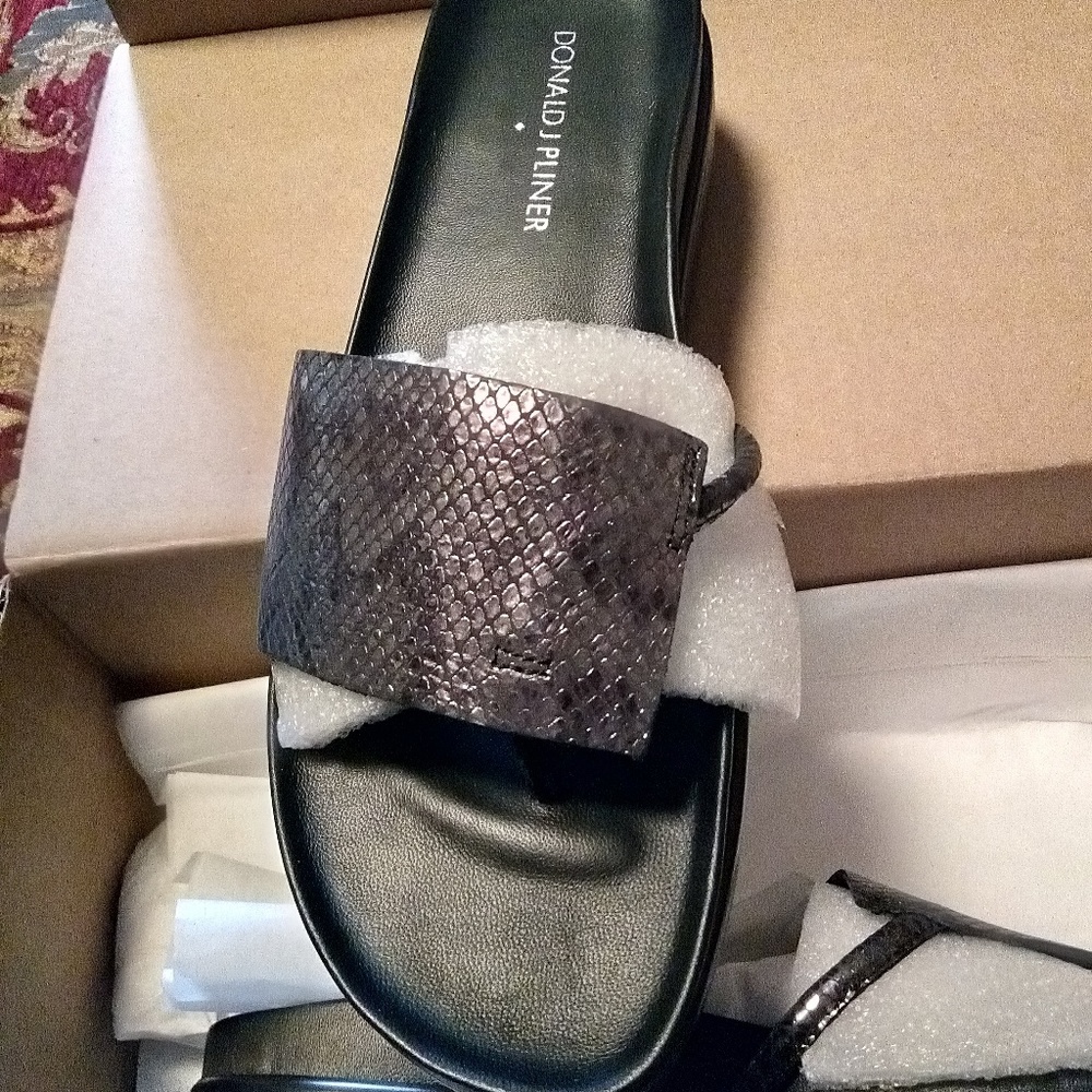 Donald J Pliner sandals